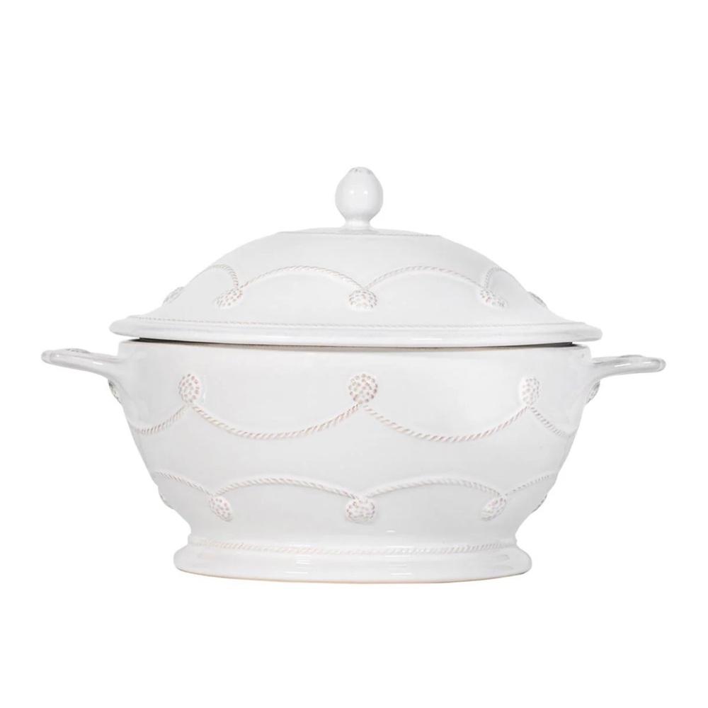 Juliska Berry & Thread Casserole Dish with Lid - Brand New in Box